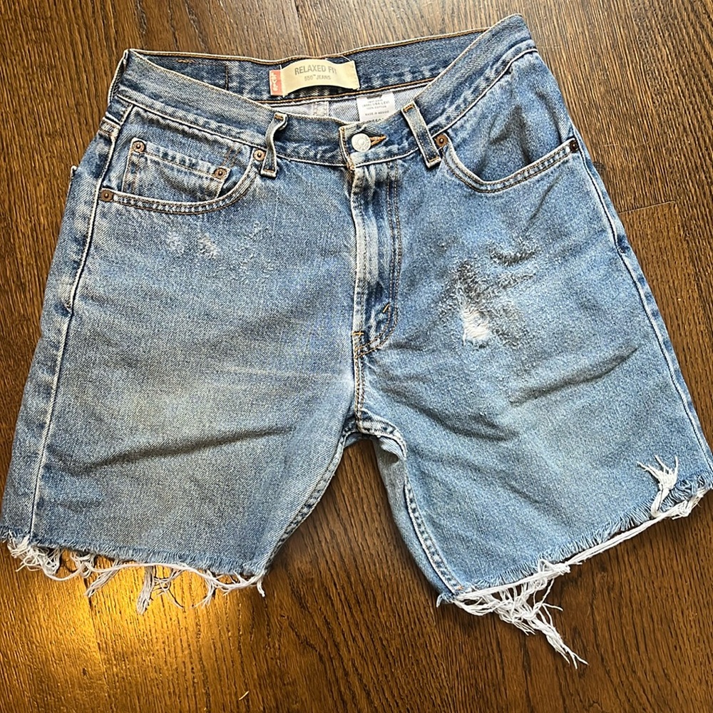 Levi cut off shorts